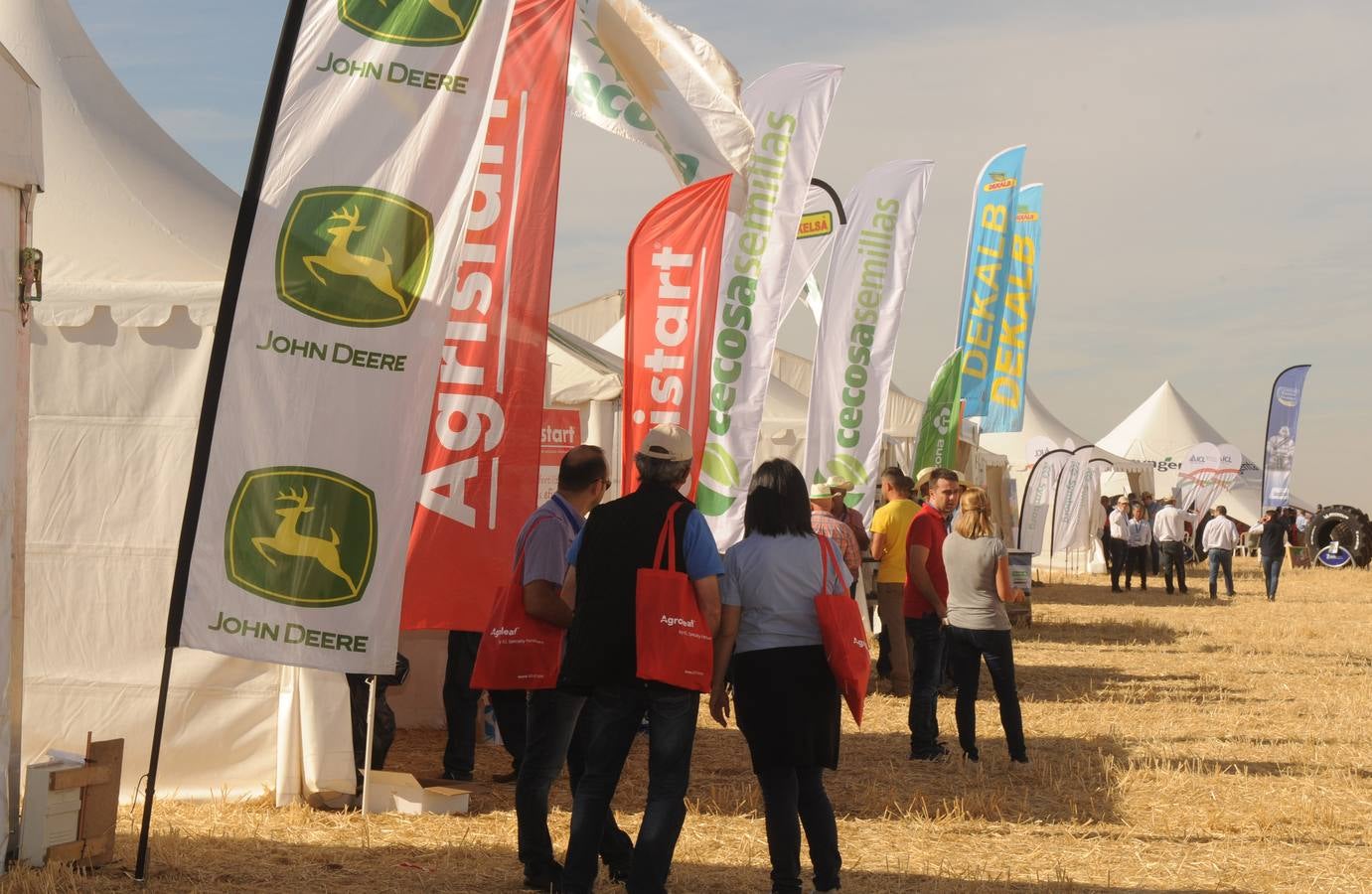 Barruelo del Valle acoge la I Jornada Internacional de Agricultura de Conservación