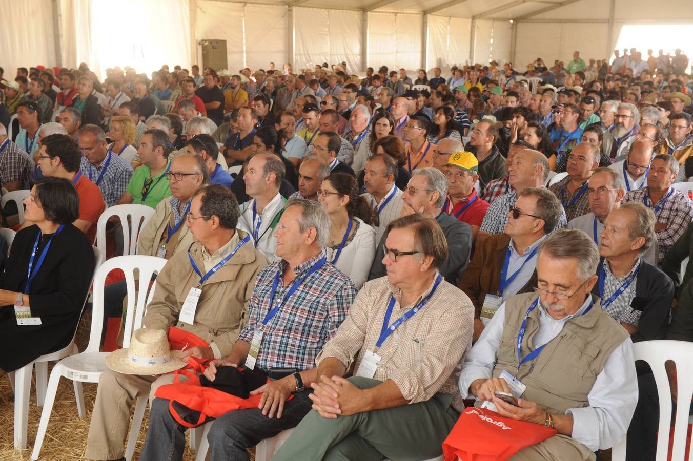 Barruelo del Valle acoge la I Jornada Internacional de Agricultura de Conservación