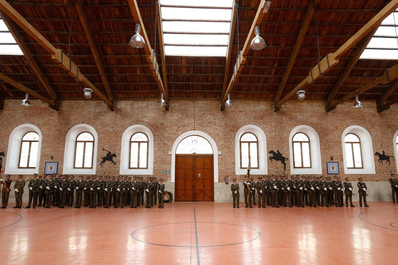 Inicio del curso en la Academia de Caballería de Valladolid