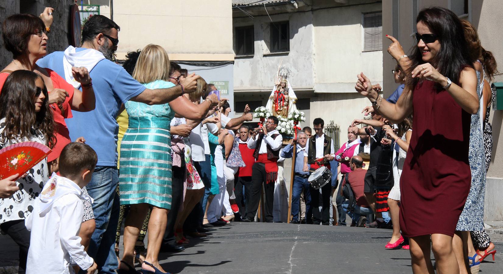 Fiestas del Henarillo en el barrio del Salvador de Cuéllar (Segovia)