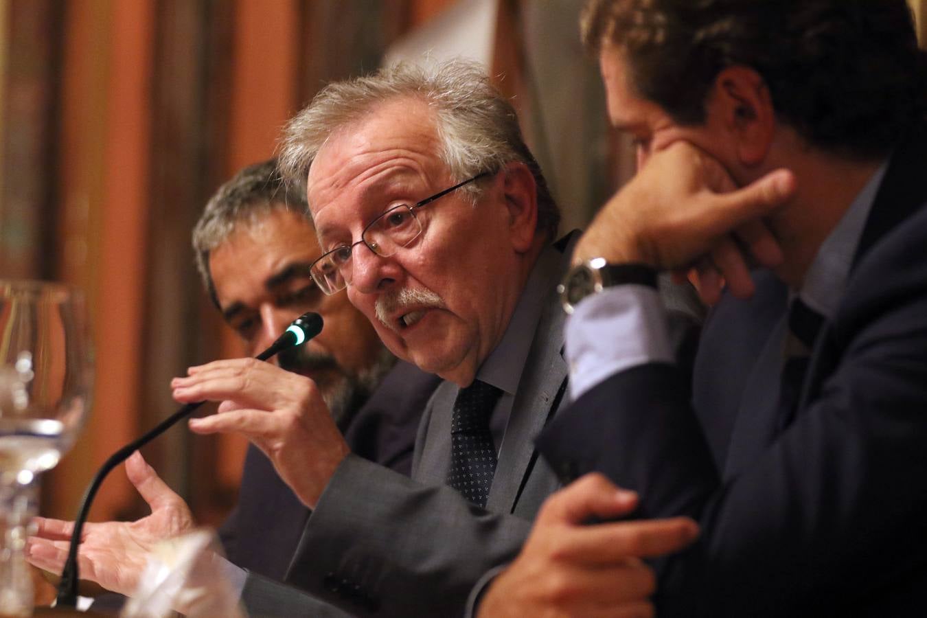 El historiador Juan Pablo Fusi en el Aula de Cultura de El Norte de Castilla