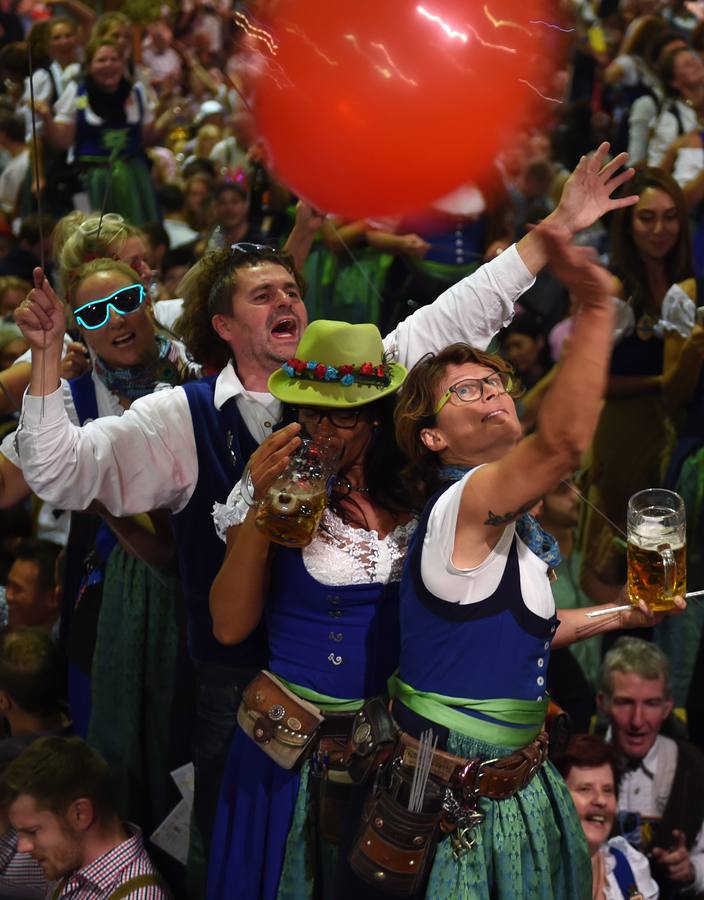 La tradicional fiesta de la cerveza de Múnich llega a su fin