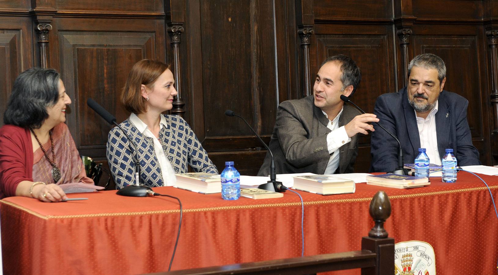 El director de la Casa de la India en el Aula de Cultura de El Norte de Castilla