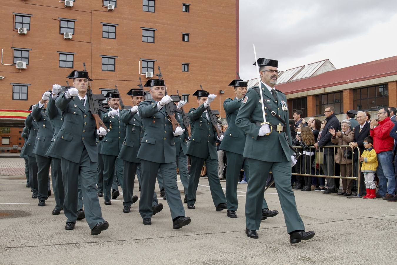 La Guardia Civil celebra la Virgen de El Pilar en Salamanca