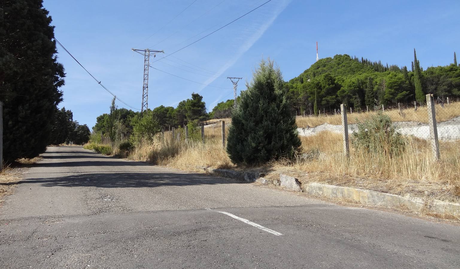 Mal estado de la carretera del cerro de San Cristóbal