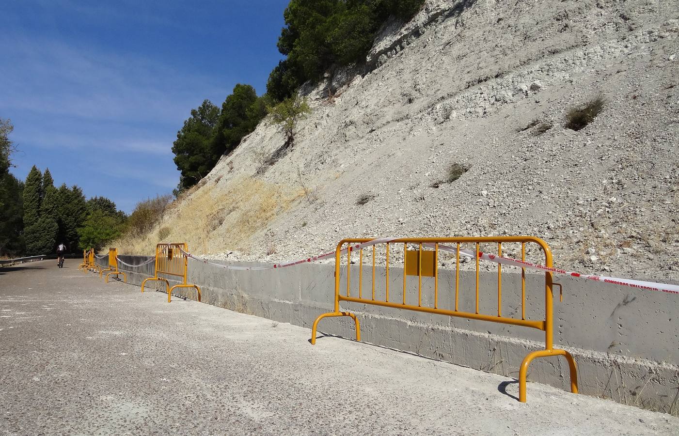 Mal estado de la carretera del cerro de San Cristóbal
