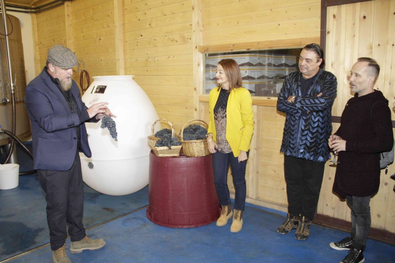 Homenaje a Mariemma en las Bodegas Arbás de Piñel de Arriba (1/2)