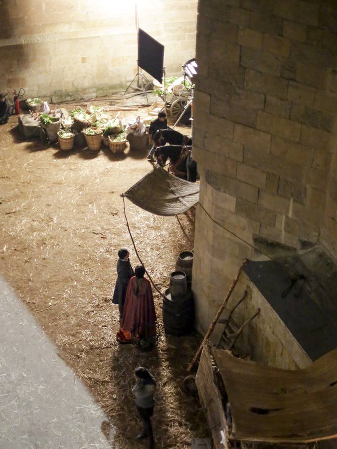 Rodaje nocturno de la serie &#039;Still Star Crossed&#039; en la calle Compañía de Salamanca