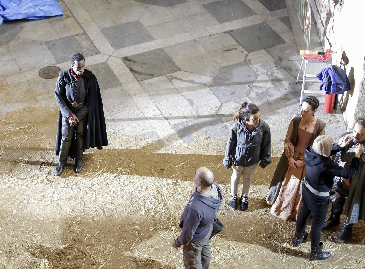 Rodaje nocturno de la serie &#039;Still Star Crossed&#039; en la calle Compañía de Salamanca