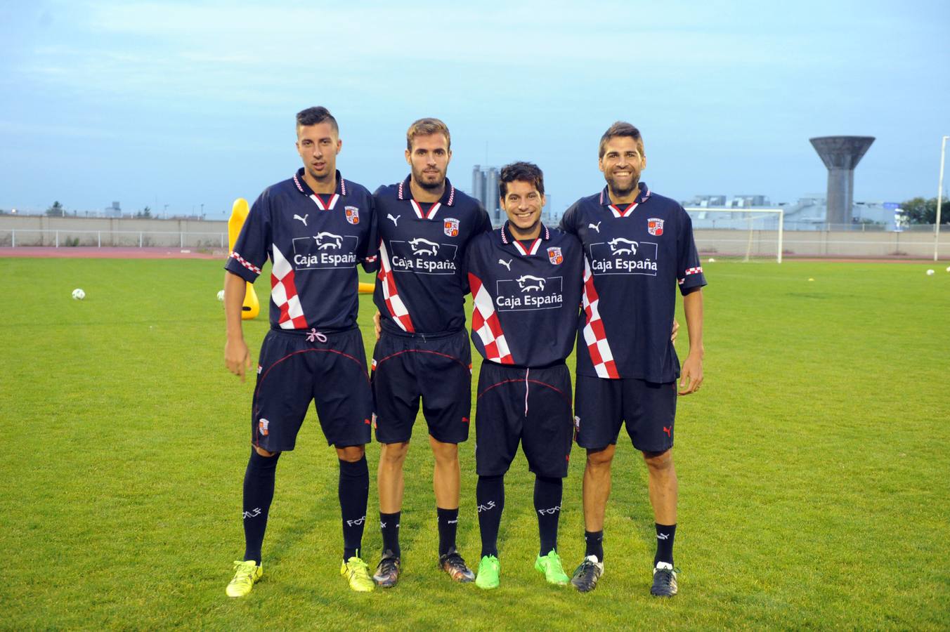 La selección de Castilla y León de fútbol entrena en Medina del Campo