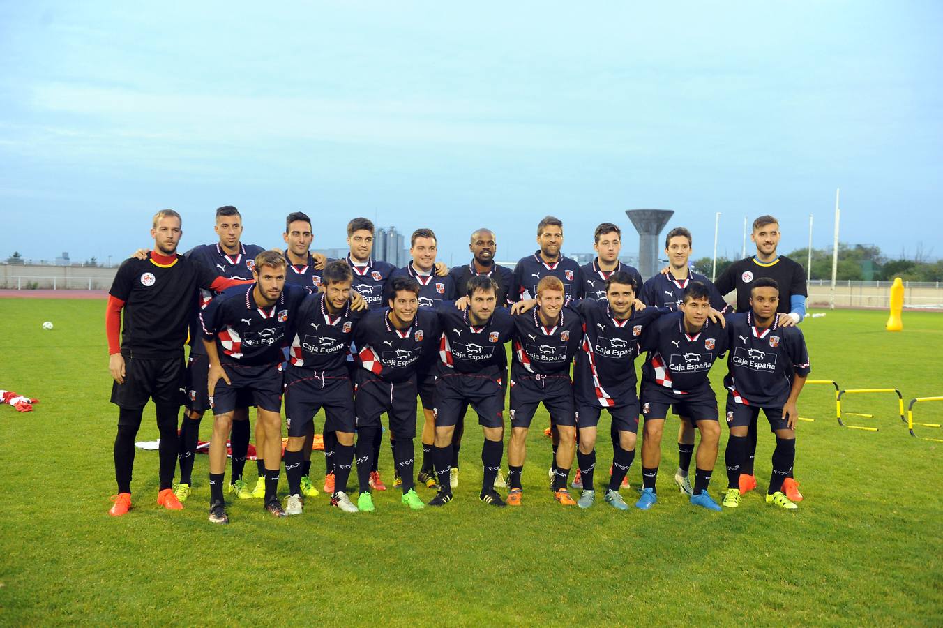 La selección de Castilla y León de fútbol entrena en Medina del Campo