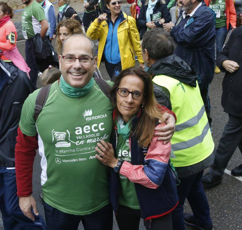 Marcha solidaria contra el cáncer en Valladolid (Fotos 16)