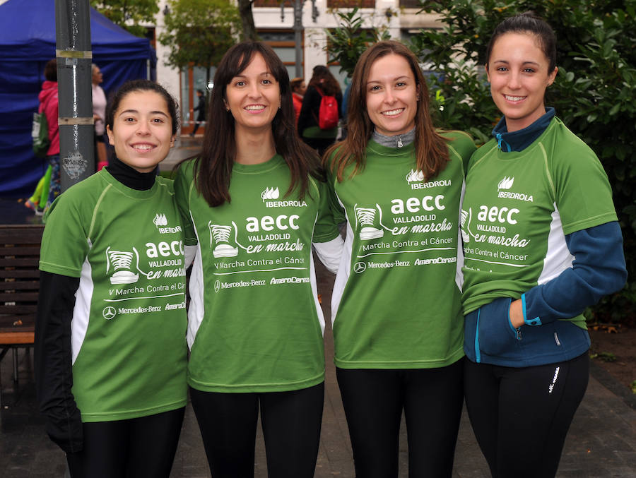 Asistentes a la Marcha Contra el Cáncer de Valladolid