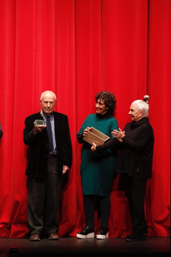 Francisco Regueiro recibe la Espiga de Oro de Honor de la Seminci