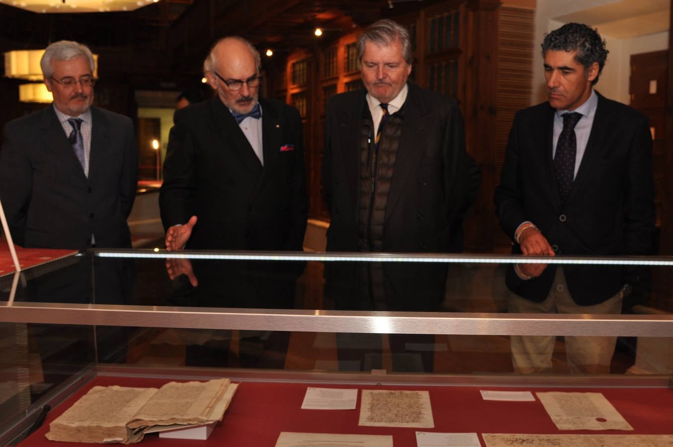 El ministro de Educación y Cultura visita el Archivo de Simancas