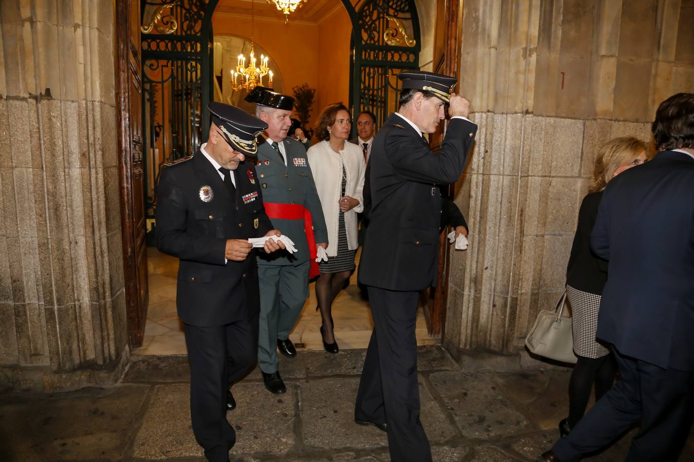 La Policía Nacional y La Guardia Civil reciben la Medalla de Oro de Salamanca