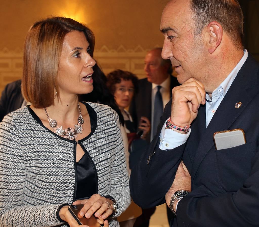 Francisco Onieva y Jacobo Llano reciben &#039;ex aequo&#039; el XXVI Premio Gil de Biedma