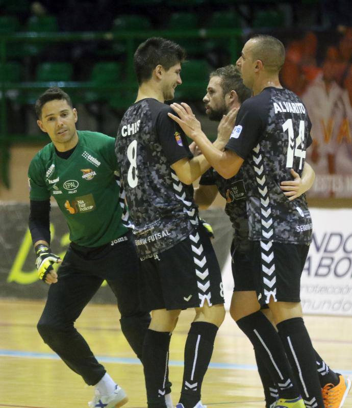 Partido Naturpellet Futsal-Puertollano en Segovia