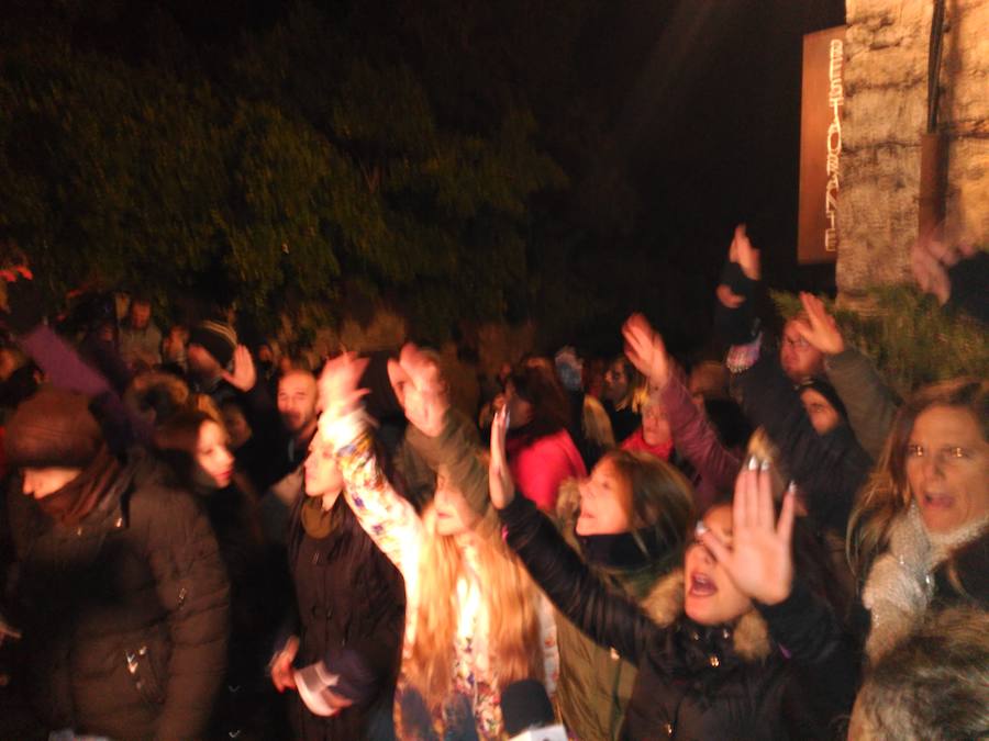 Celebración del Toro Júbilo en Medinaceli con la protesta de los antitaurinos