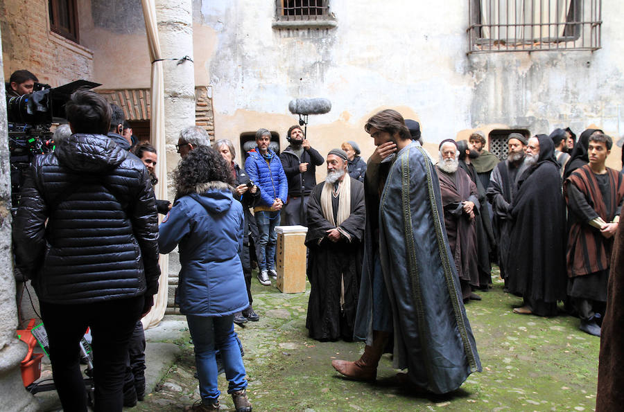 Rodaje de &#039;La Catedral del Mar&#039; en Segovia con Aitor Luna (1/2)