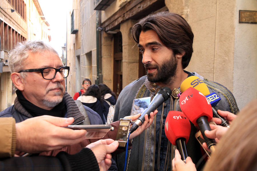 Rodaje de &#039;La Catedral del Mar&#039; en Segovia con Aitor Luna (2/2)
