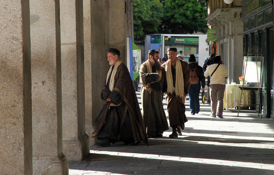 Rodaje de &#039;La Catedral del Mar&#039; en Segovia con Aitor Luna (2/2)