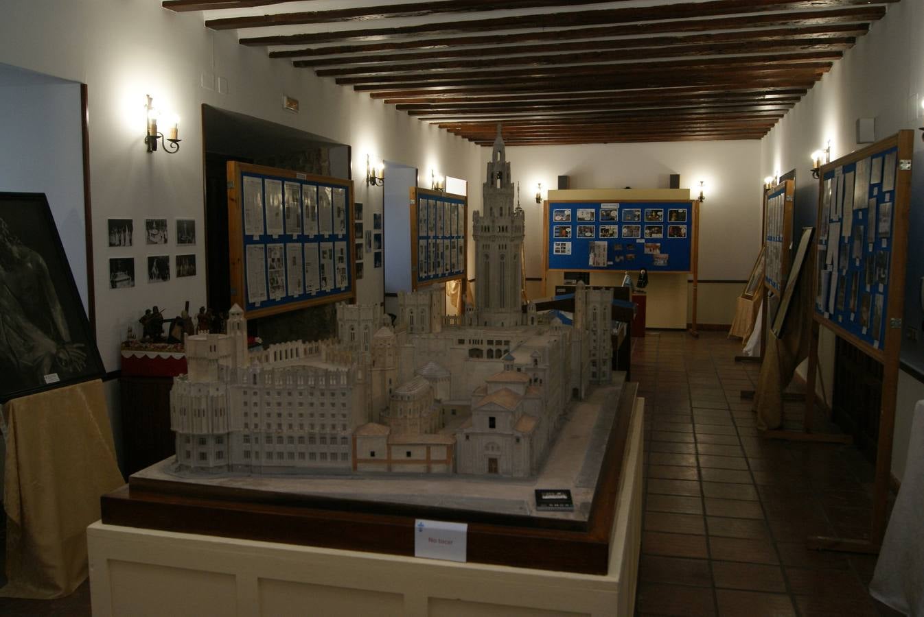 Exposición 75 aniversario de la Hermandad Penitencial de Nuestro Padre Jesús Atado a la Columna