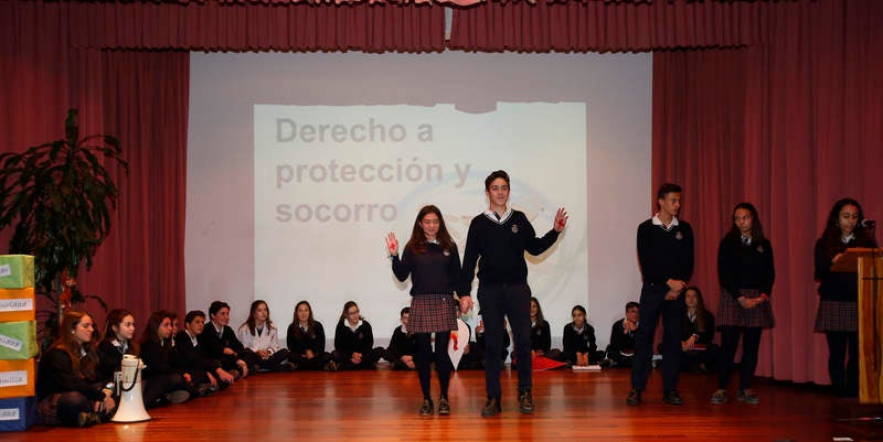 Lectura del manifiesto en el Mes de la Infancia el colegio Dominicas de Palencia