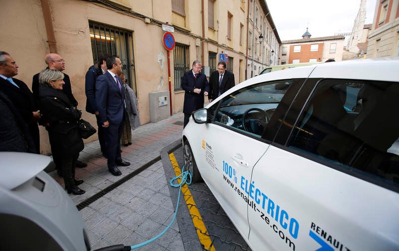El alcalde de León visita Palencia