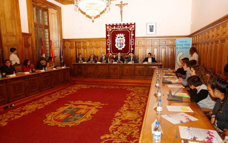 Pleno infantil en el Ayuntamiento de Palencia
