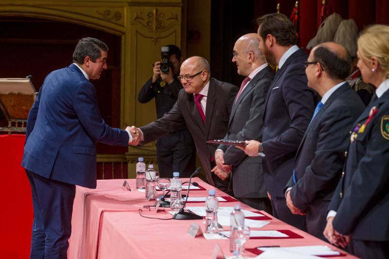 Celebración del Día de la Policía en Valladolid (1/2)