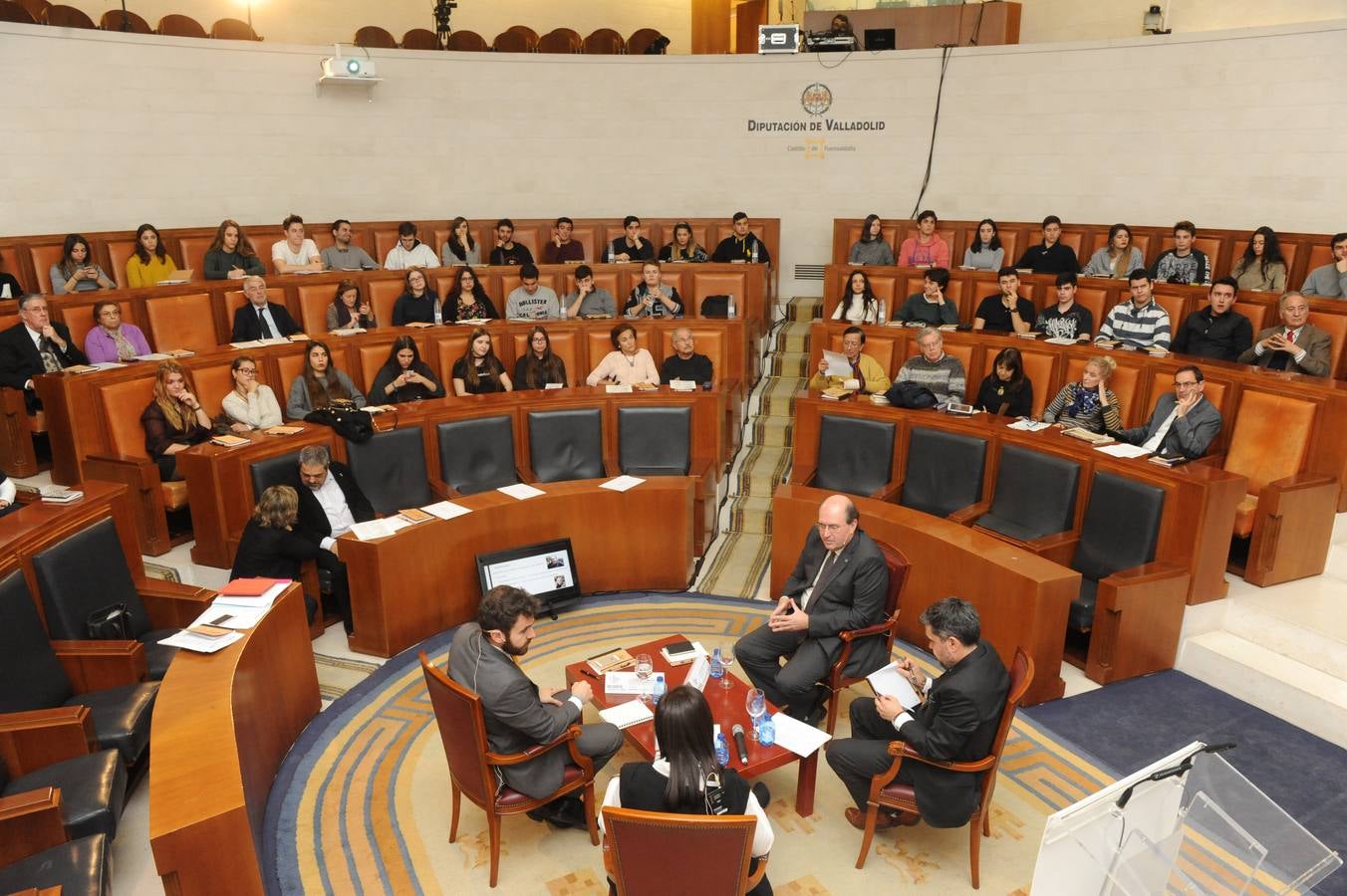 Segunda mesa redonda de las jornadas &#039;Valladolid, Tierra Capital del Español&#039; organizadas por El Norte de Castilla