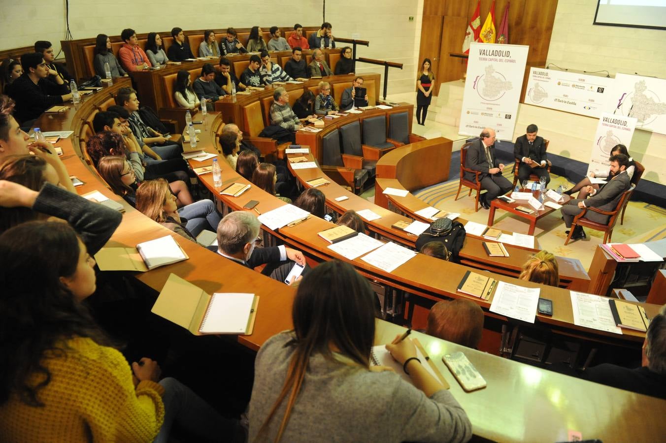 Segunda mesa redonda de las jornadas &#039;Valladolid, Tierra Capital del Español&#039; organizadas por El Norte de Castilla