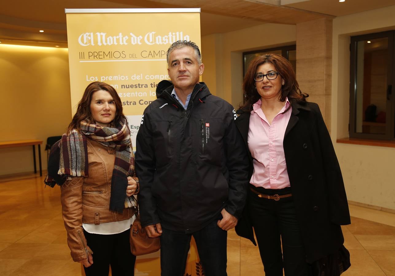 Chari Serrano, Jesús Rodríguez y María Isabel Alonso.