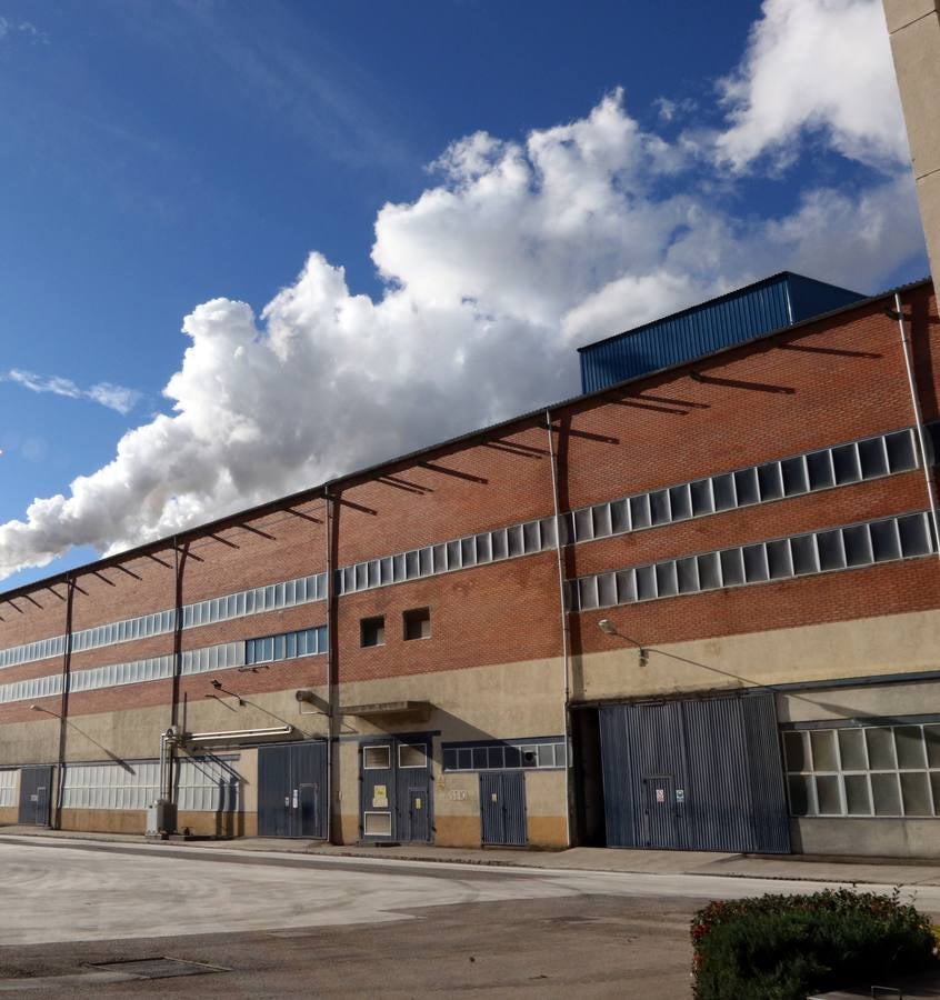 Juan Vicente Herrera visita las instalaciones de la azucarera Acor de Olmedo (Valladolid)