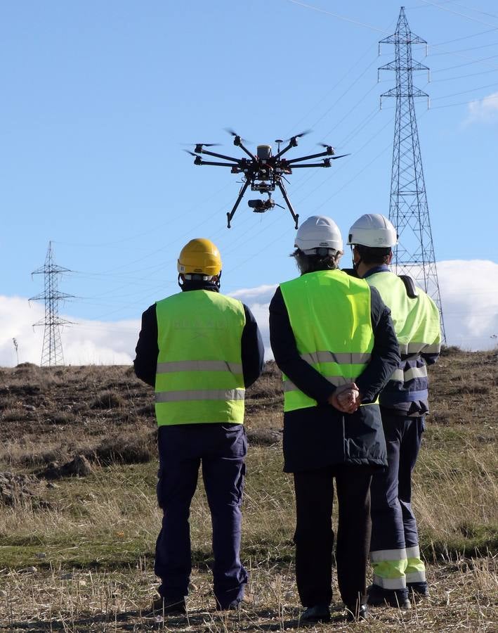 Unión Fenosa inspecciona las líneas eléctricas de Segovia con drones