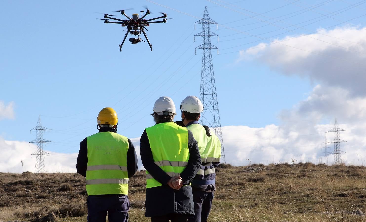 Unión Fenosa inspecciona las líneas eléctricas de Segovia con drones