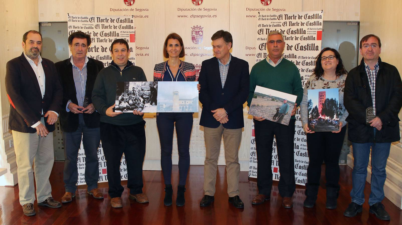 Entrega de premios del concurso fotográfico ¡Viva mi pueblo!