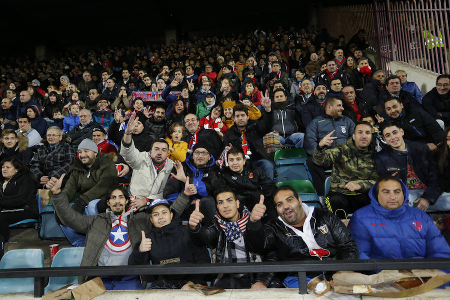 Los aficionados llenan el Helmántico durante el partido copero entre el Guijuelo y el Atlético de Madrid (2/2)