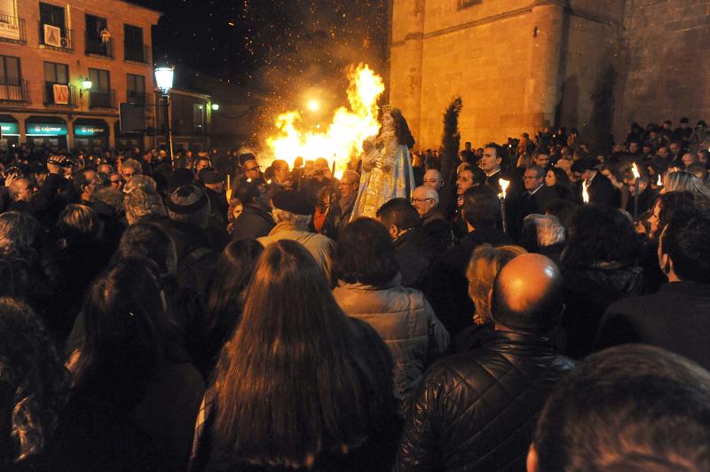 Subida a la ermita de Nuestra Señora de la Concepción de la Virgen de los Pegotes en Nava del Rey