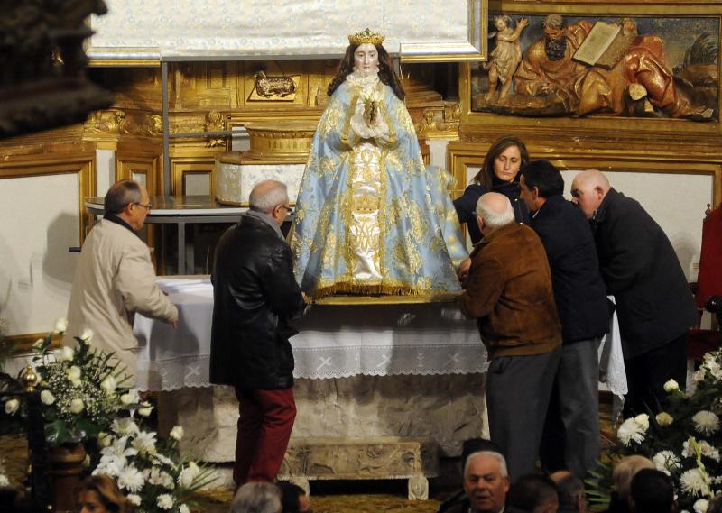 Subida a la ermita de Nuestra Señora de la Concepción de la Virgen de los Pegotes en Nava del Rey