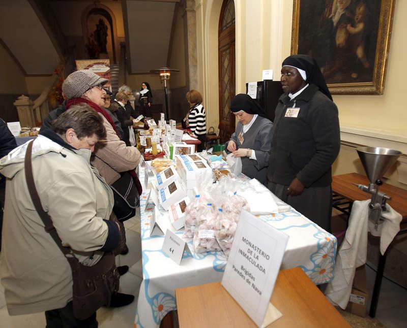 Exposición y venta de dulces de las monjas en Palencia