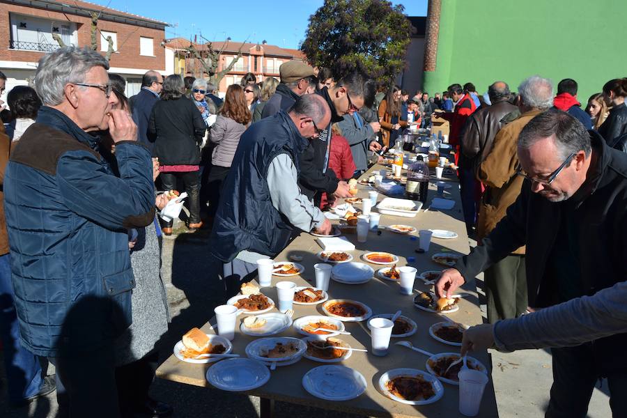Matanza tradicional en Macotera, Salamanca