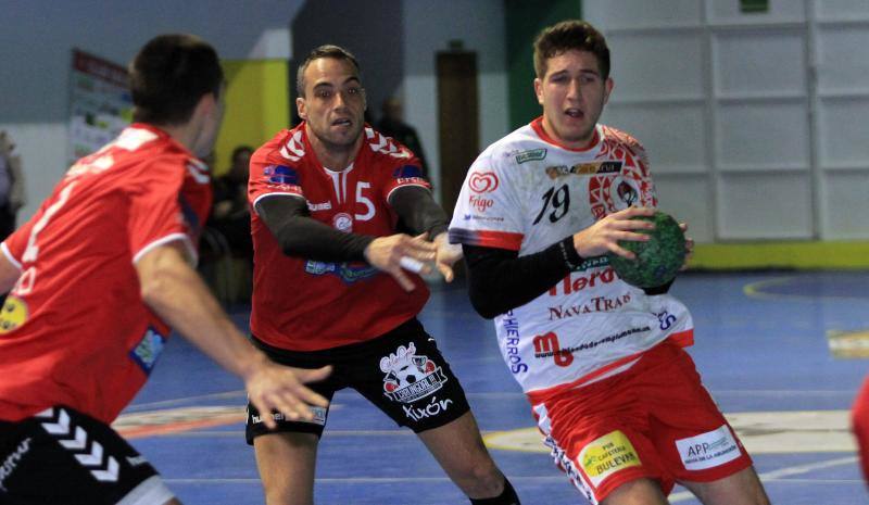 Partido del Viveros Herol BM Nava contra el Gijón Jovellanos