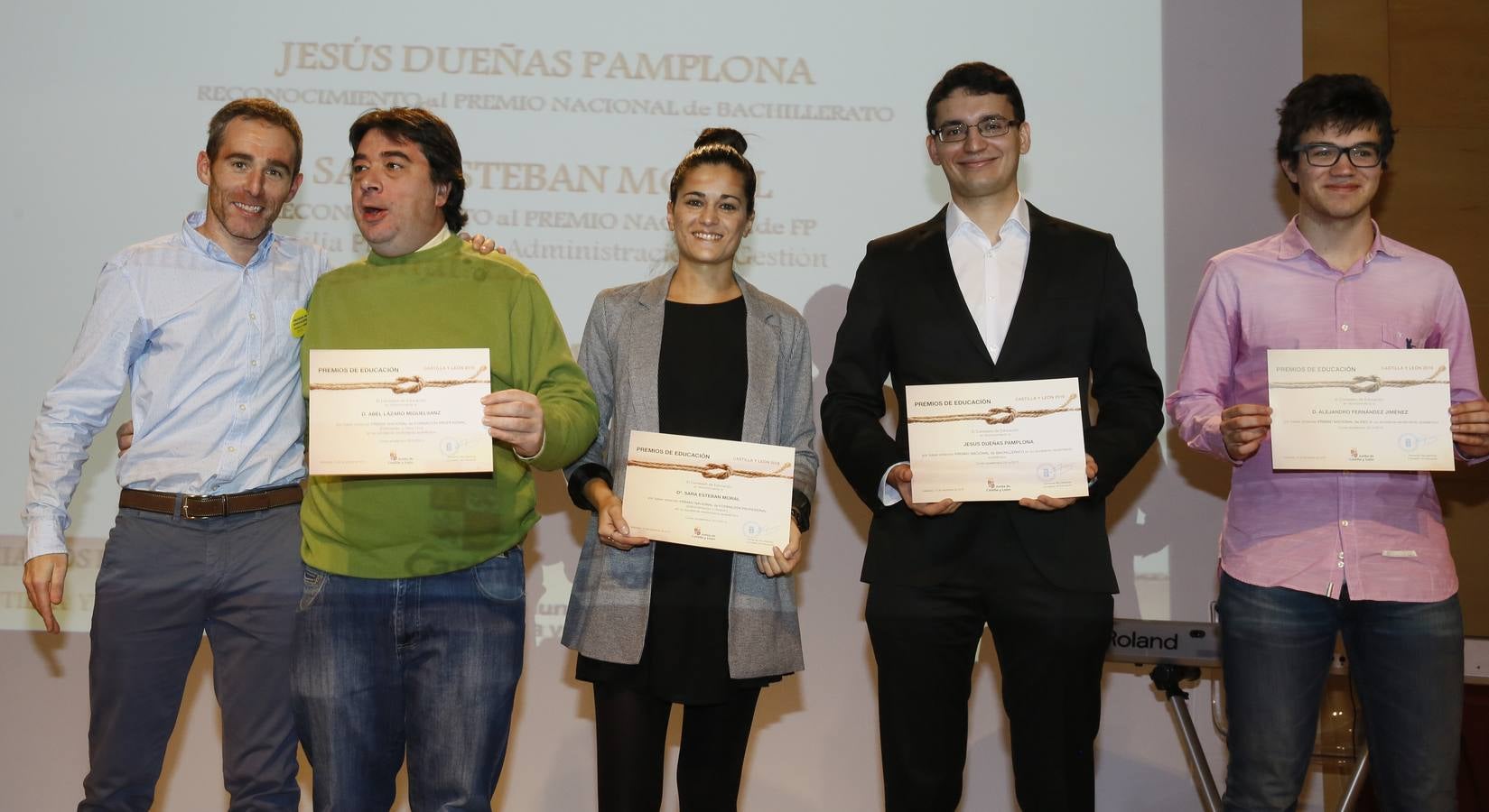 Representantes de Abel Lázaro Miguel Sanz (Premio Nacional de FP, IES Andrés Laguna, Segovia); Sara Esteban Moral (Premio Nacional de FP, Centro Grial, Valladolid), Jesús Dueñas Pamplona (Premio Nacional de Bachillerato, San Agustín, Valladolid); Alejandro Fernández Jiménez (Premio Nacional de Secundaria, IES Antonio Machado, Soria).
