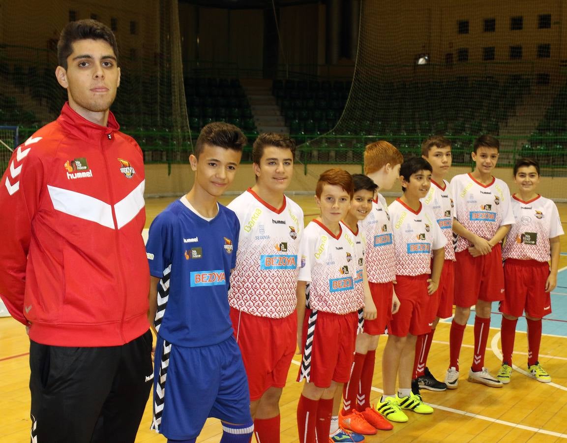 El Naturpellet Segovia presenta a sus equipos