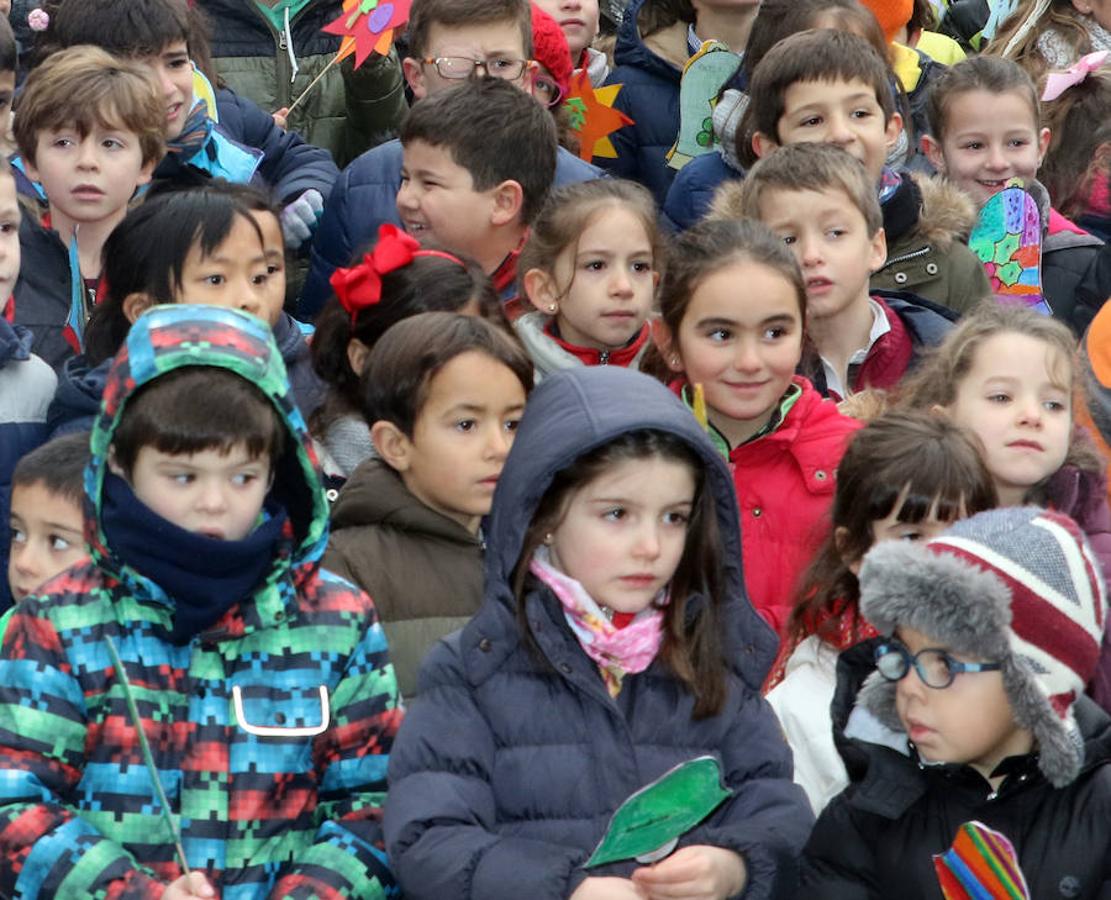 Los alumnos del colegio Claret de Segovia felicitan la Navidad