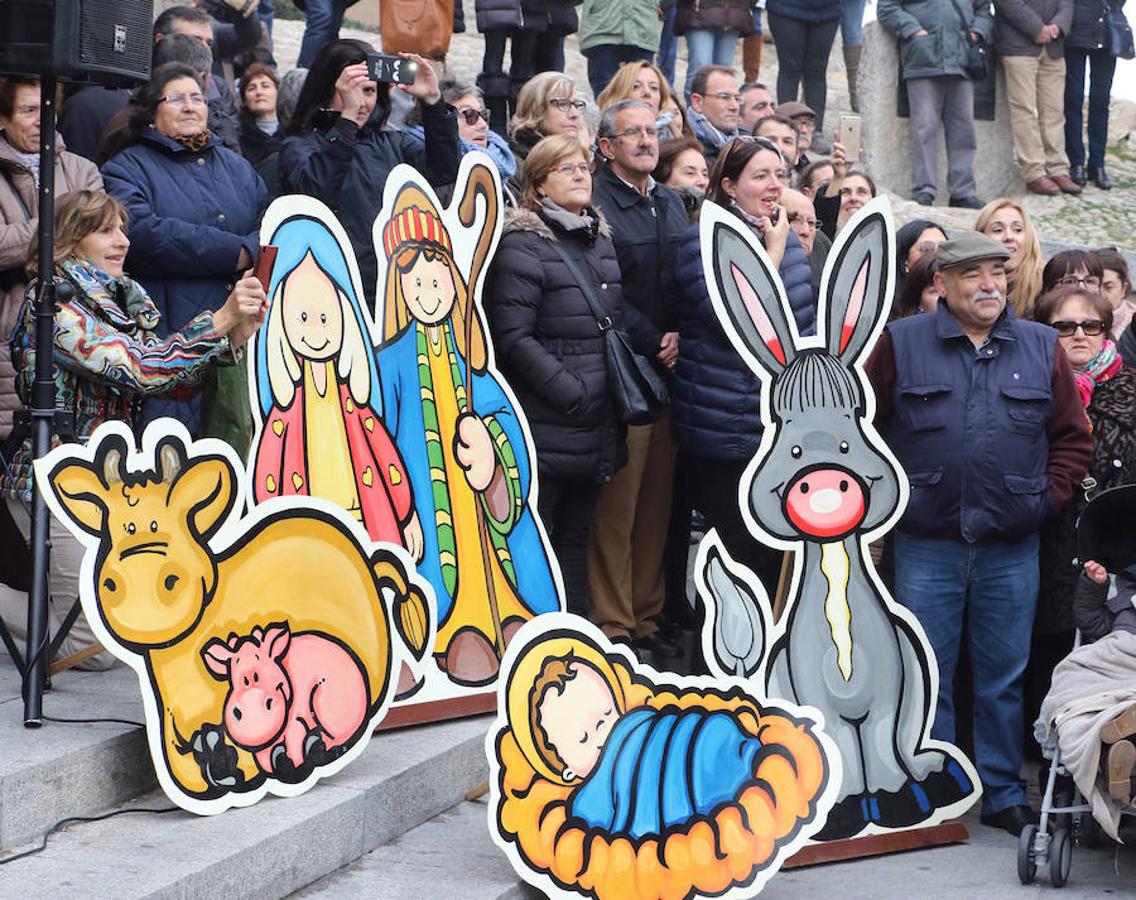 Los alumnos del colegio Claret de Segovia felicitan la Navidad