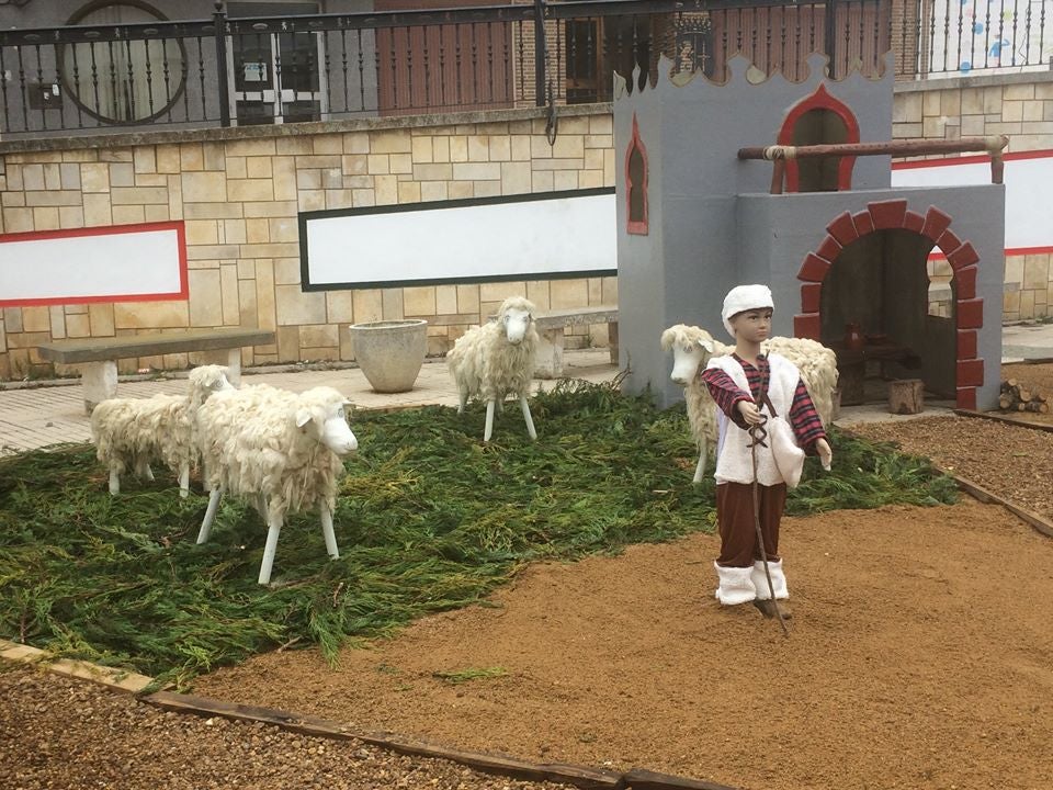 Osorno instala su belén gigante en la Plaza Mayor