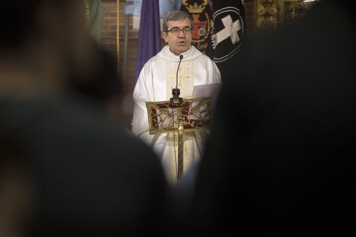 Eucaristía en honor de San Juan Evangelista, patrón de la Juventud Cofrade